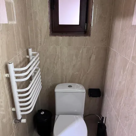 біля озера מוקצ'בה
