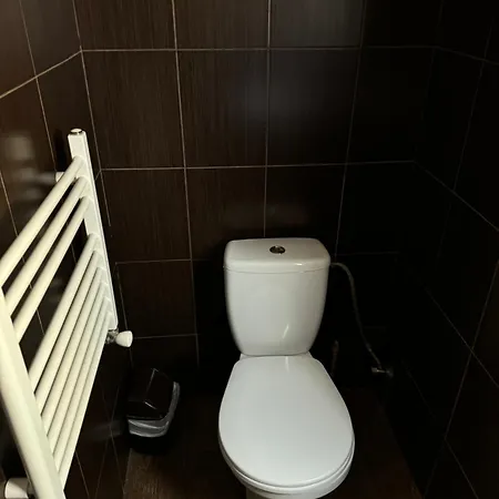 біля озера אכסניה מוקצ'בה